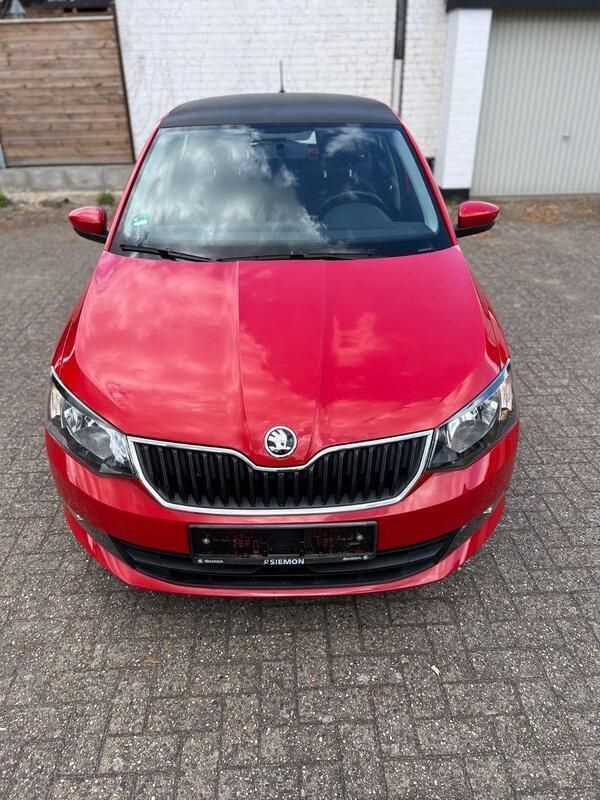 Rot Gebraucht 2015 Skoda Fabia Ambition Kleinwagen | 6.400 € (Superpreis) - Bild 1/4