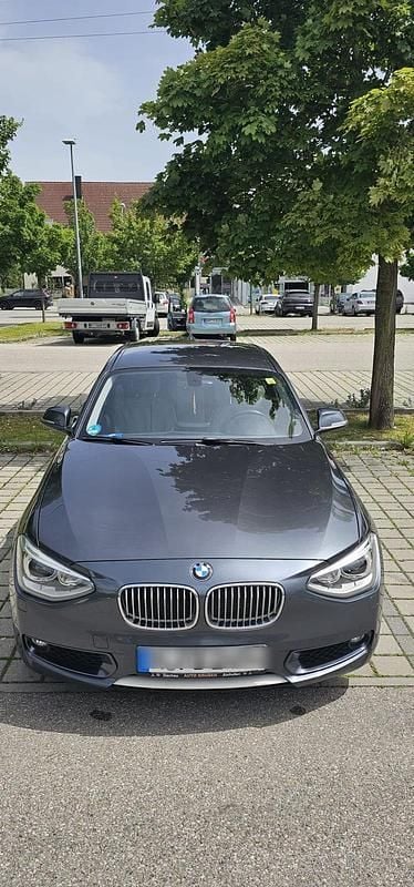 Gebraucht BMW 116 136 PS (100 kW) 2011 Grau Kleinwagen