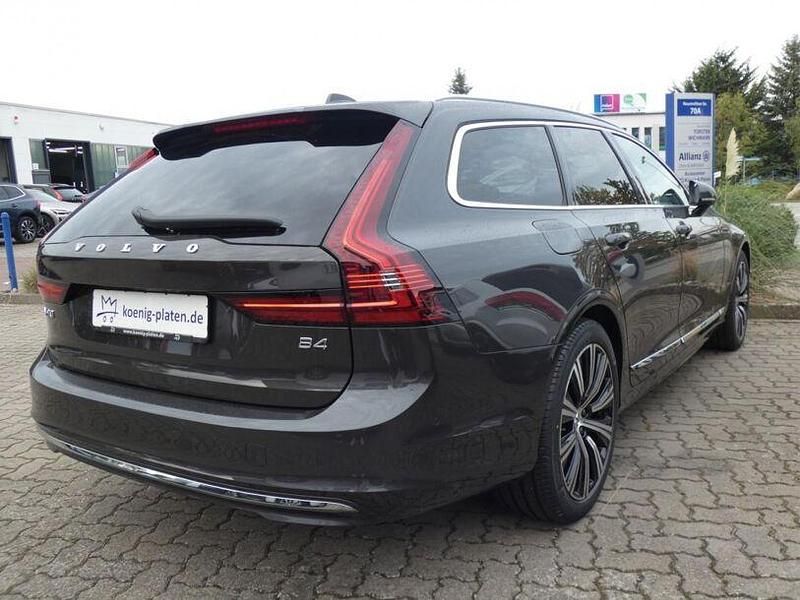 Gebraucht Volvo V90 Plus 197 PS (144 kW) 2024 Platinum grey (grau) Kombi