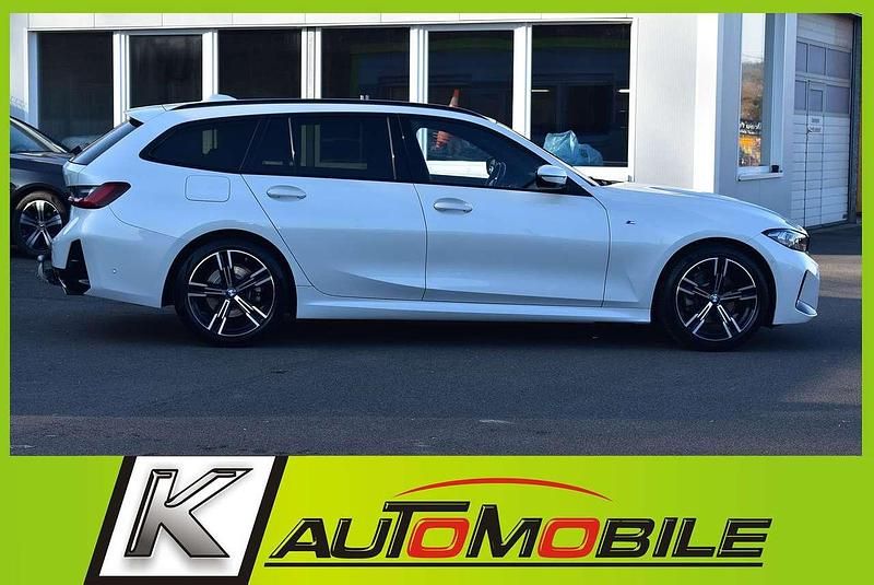 Gebraucht BMW 320 M Sport 190 PS (139 kW) 2023 Mineralweiß metallic Kombi
