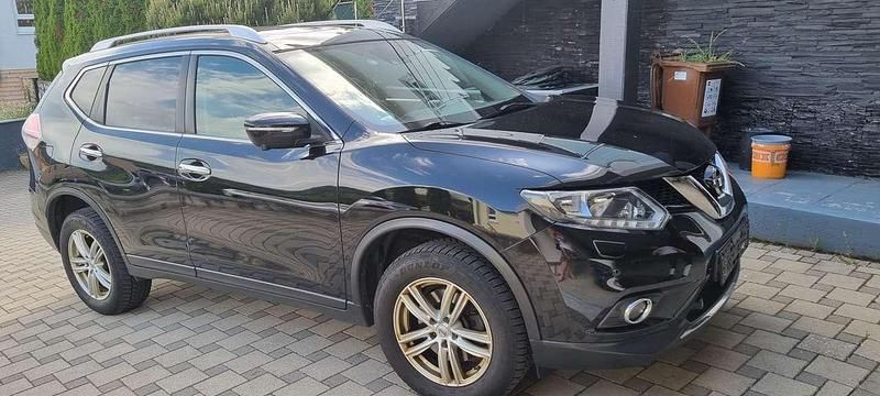 Schwarz Gebraucht 2016 Nissan X-Trail Acenta SUV | 11.000 € (Superpreis) - Bild 1/3