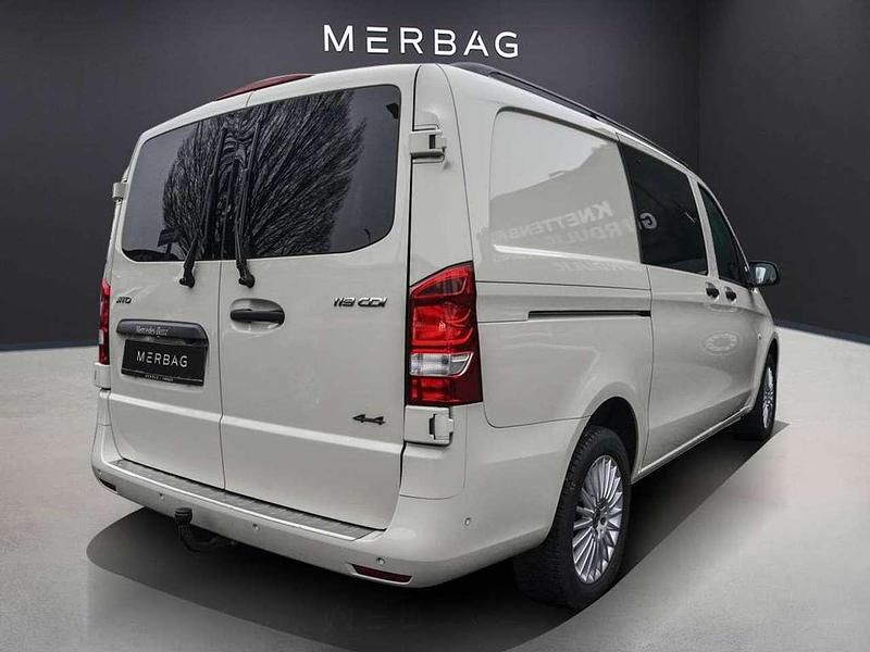 Gebraucht Mercedes Vito 190 PS (139 kW) 2024 Beige Van