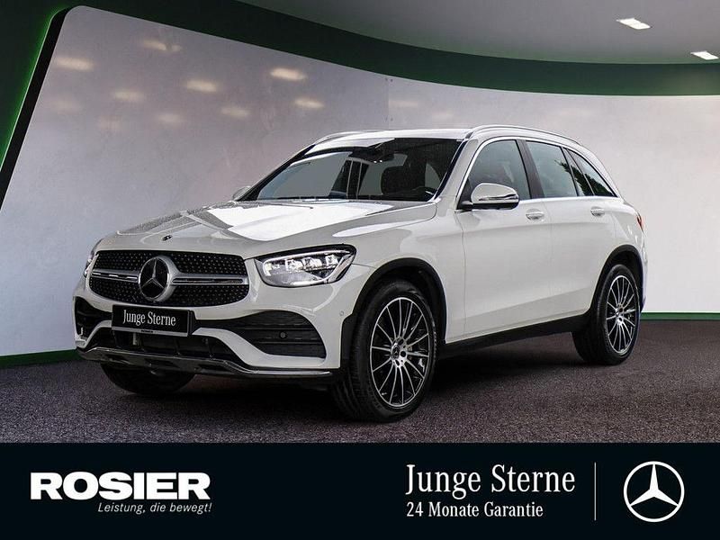 Weiss / polarweiß Gebraucht 2022 Mercedes GLC400d AMG SUV | 54.990 € (Fairer Preis) - Bild 1/4