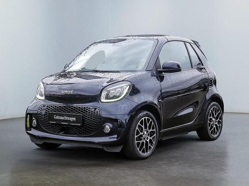 Blau Gebraucht 2022 Smart ForTwo Electric Drive Prime Exclusive Cabrio | 17.688 € (Etwas zu teuer) - Bild 1/4