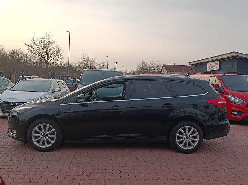 Gebraucht Ford Focus Titanium 150 PS (110 kW) 2018 Schwarz Limousine