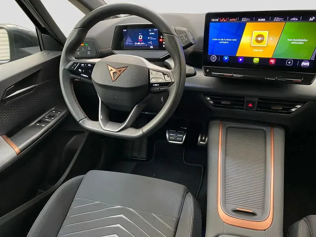 Second-hand Cupra Born 150 kW (204 CP) 2023 Albastru Hatchback