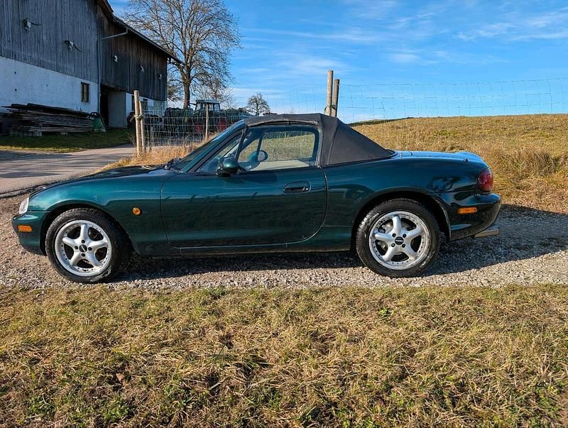 Grün Gebraucht 2000 Mazda MX5 Cabrio | 5.990 € (Etwas zu teuer) - Bild 1/4
