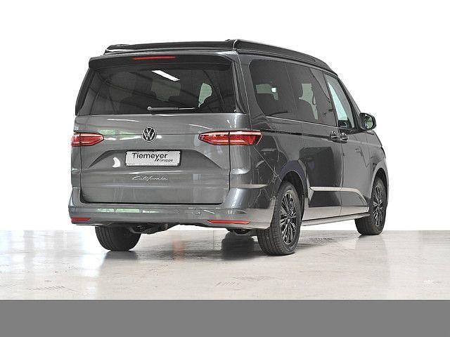 Neu VW California Beach 150 PS (110 kW) 2026 Grau Van