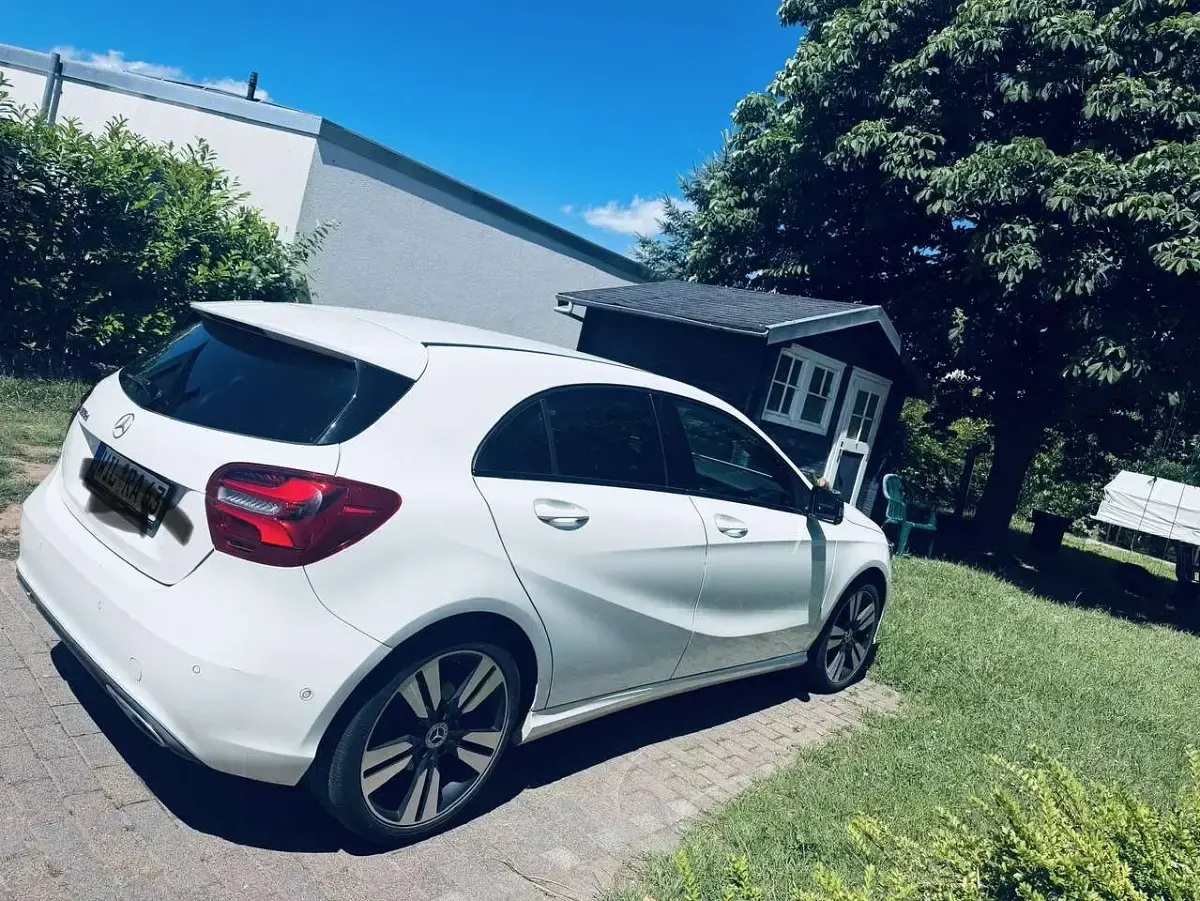 Gebraucht Mercedes A180 Edition 109 PS (80 kW) 2017 Kleinwagen