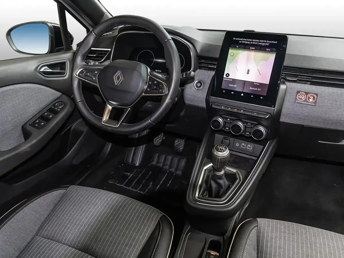 Gebraucht Renault Clio V Techno 91 PS (66 kW) 2025 Grau Limousine