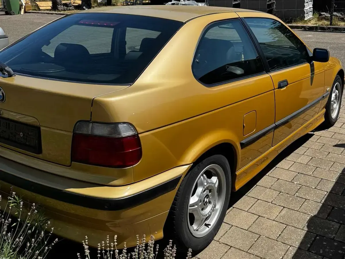 Gebraucht BMW 316 Compact Sport Line 105 PS (77 kW) 2000 Gold Kleinwagen