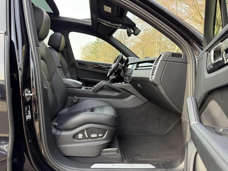 Gebraucht Porsche Cayenne 340 PS (250 kW) 2019 Tiefschwarz (metallic) SUV