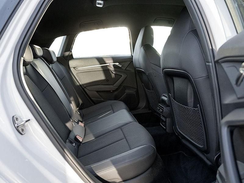 Gebraucht Audi S3 Basis 310 PS (228 kW) 2024 Ibisweiß Limousine