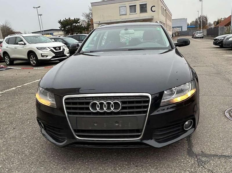 Brillantschwarz Gebraucht 2010 Audi A4 Attraction Kombi | 3.499 € (Superpreis) - Bild 1/4