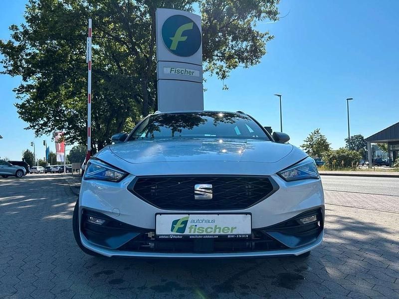 Gebraucht Seat Leon FR 204 PS (150 kW) 2024 Weiß Limousine