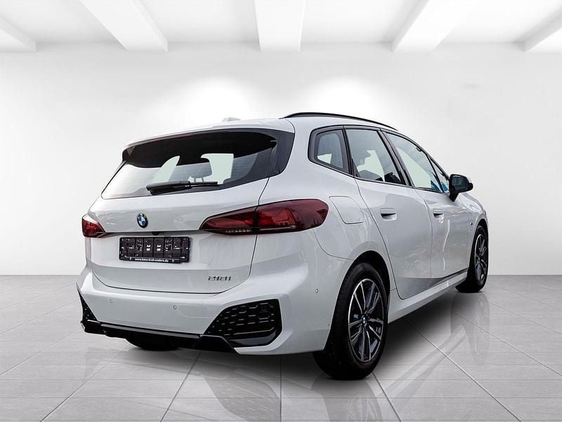 Gebraucht BMW 218 Active Tourer Performance 136 PS (100 kW) 2025 Weiß Van / Kleinbus