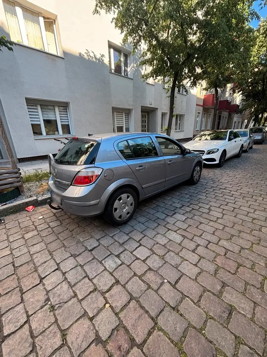 Używany Opel Astra 110 KM (80 kW) 2005 Szary Hatchback