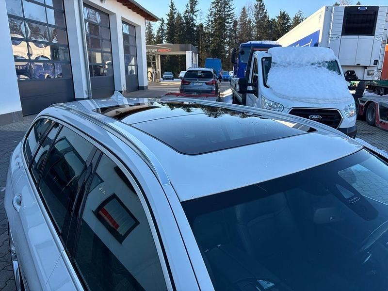 Gebraucht BMW M550 Comfort Edition 381 PS (280 kW) 2014 Weiß Limousine