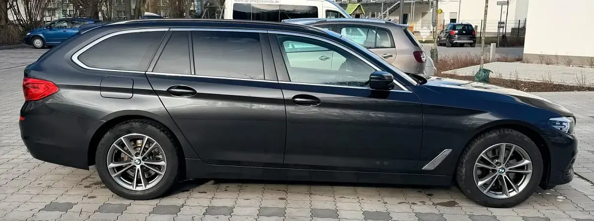 Gebraucht BMW 520 190 PS (139 kW) 2018 Grau Kombi