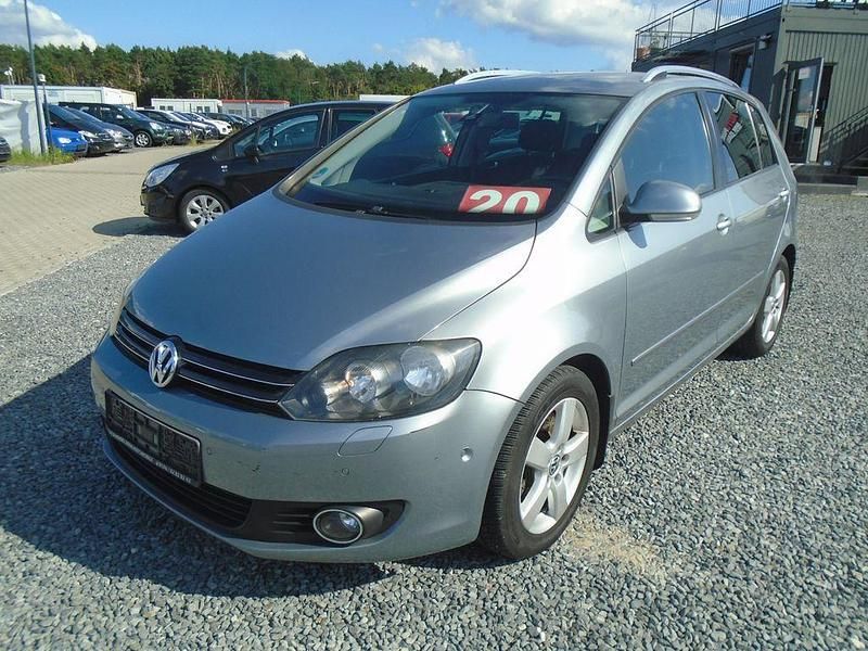 Silber Gebraucht 2010 VW Golf Plus Cross Team Van / Kleinbus | 4.950 € (Guter Preis) - Bild 1/4