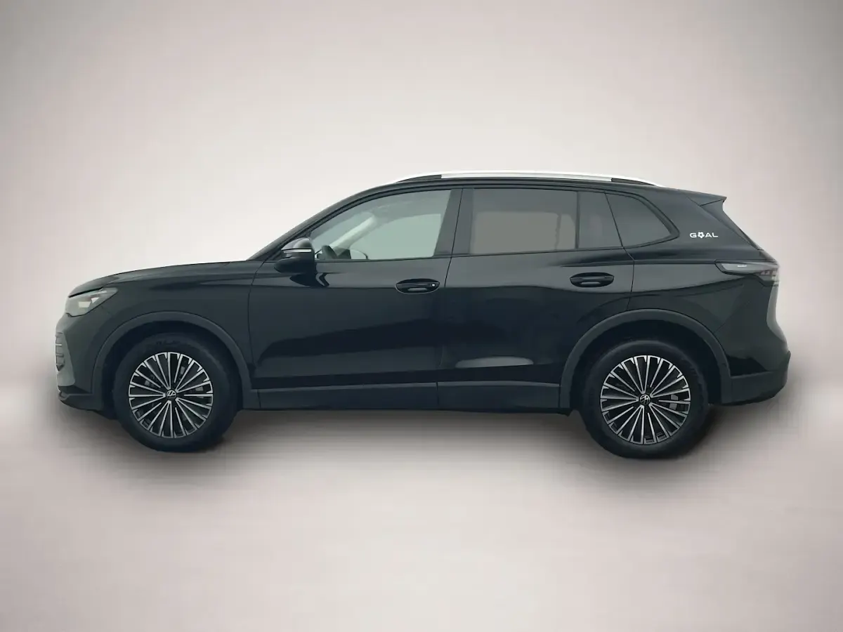 Gebraucht VW Tiguan Goal 150 PS (110 kW) 2025 Schwarz SUV