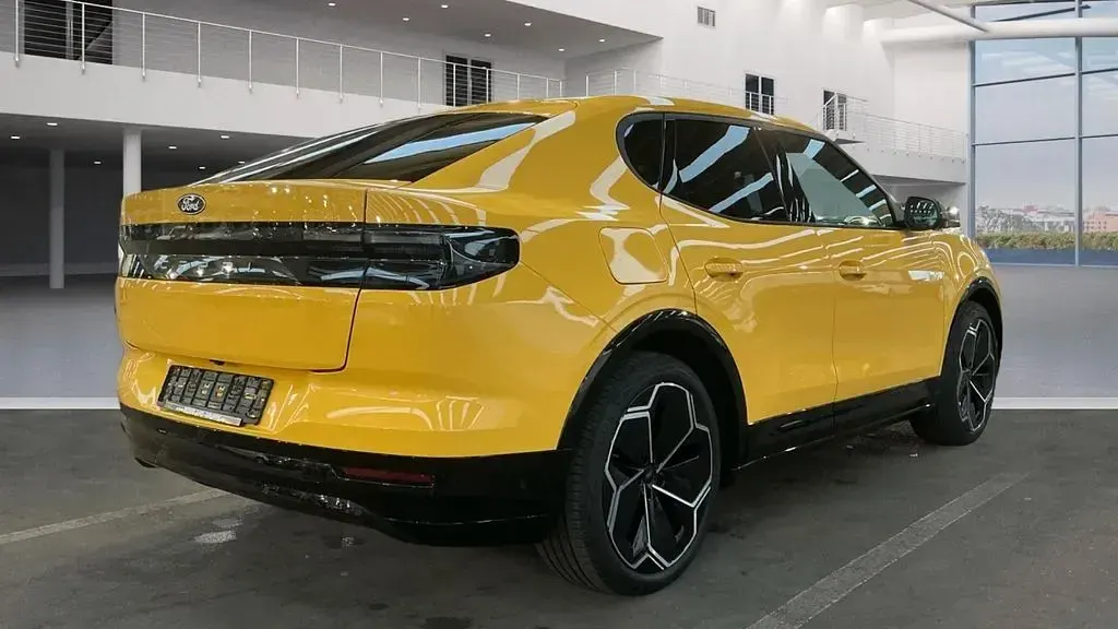Używany Ford Capri Extended Range 210 kW (286 KM) 2025 Szary SUV