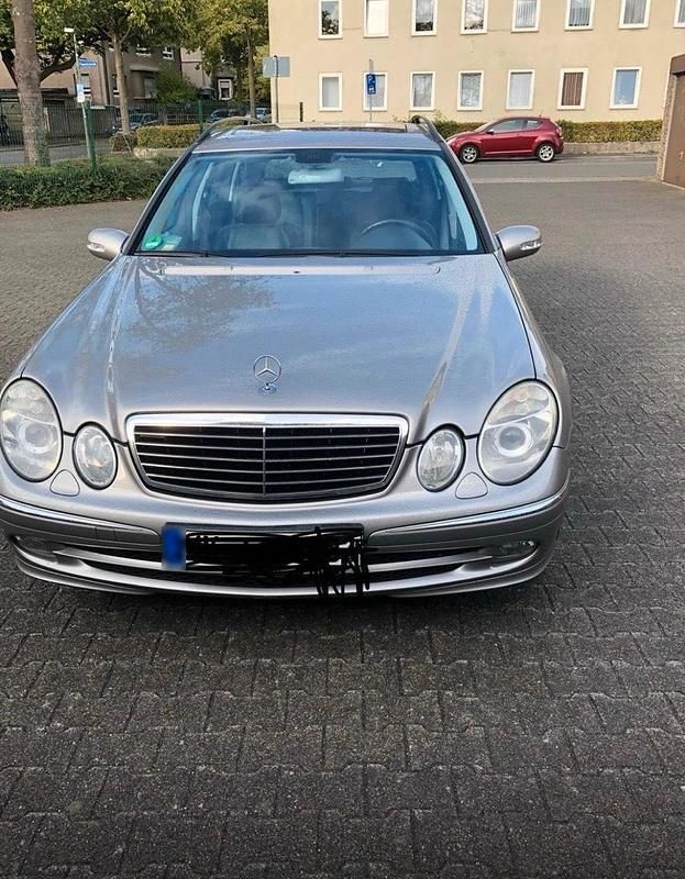 Second-hand Mercedes E320 2006 Bej Break
