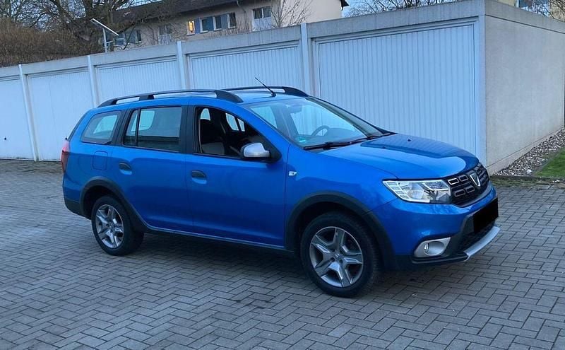 Gebraucht Dacia Logan MCV Stepway 90 PS (66 kW) 2018 Blau Limousine