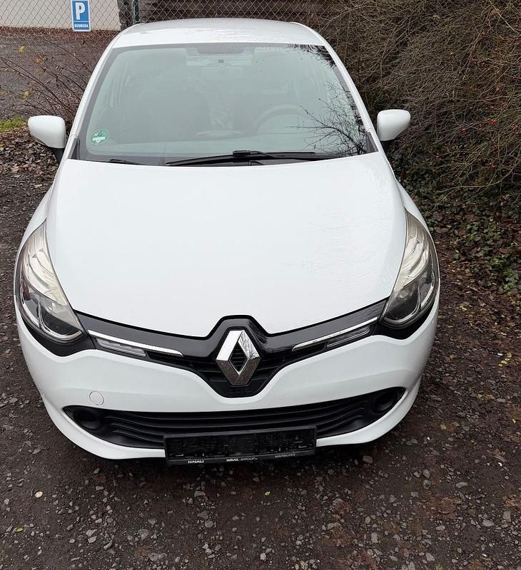 Weiß Gebraucht 2015 Renault Clio IV Expression Kleinwagen | 5.900 € (Fairer Preis) - Bild 1/4