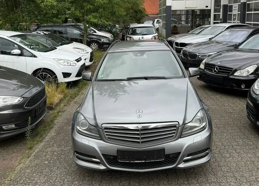 Gebraucht Mercedes C200 136 PS (100 kW) 2012 Silber Kombi