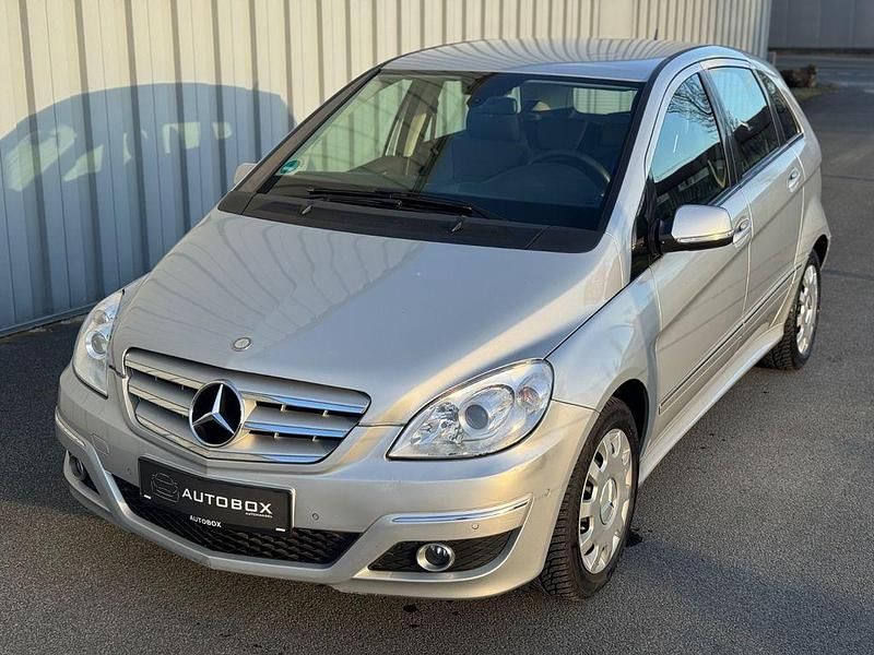 Gebraucht Mercedes B200 136 PS (100 kW) 2008 Polarsilber Van / Kleinbus