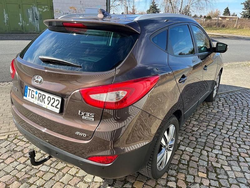 Gebraucht Hyundai ix35 136 PS (100 kW) 2015 Braun SUV
