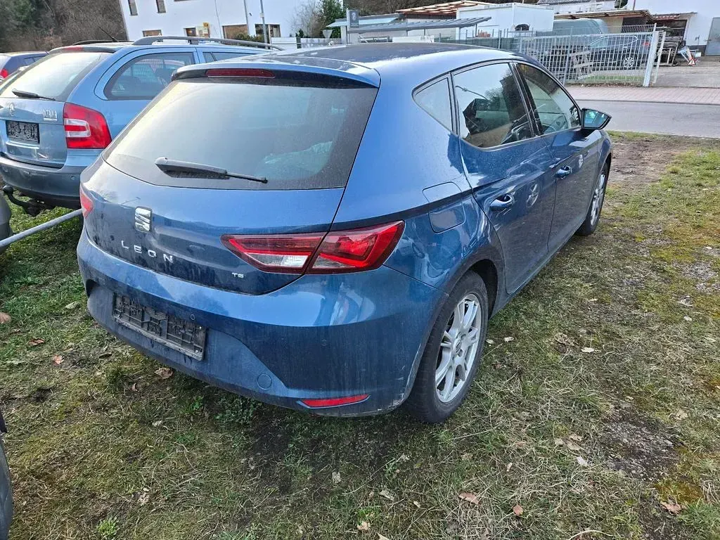 Gebraucht Seat Leon Style 105 PS (77 kW) 2014 Blau Limousine