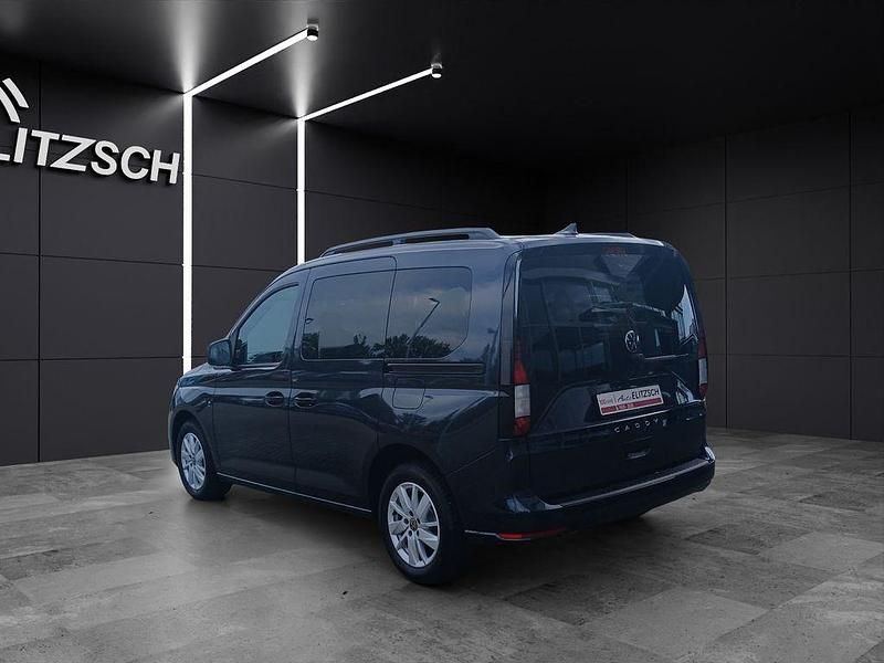 Gebraucht VW Caddy Life 116 PS (85 kW) 2026 Starlight blue metallic Van / Kleinbus