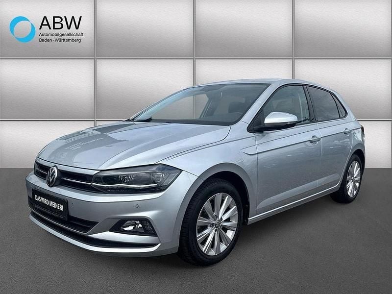 Silber Gebraucht 2018 VW Polo Comfortline Limousine | 14.950 € (Fairer Preis) - Bild 1/4