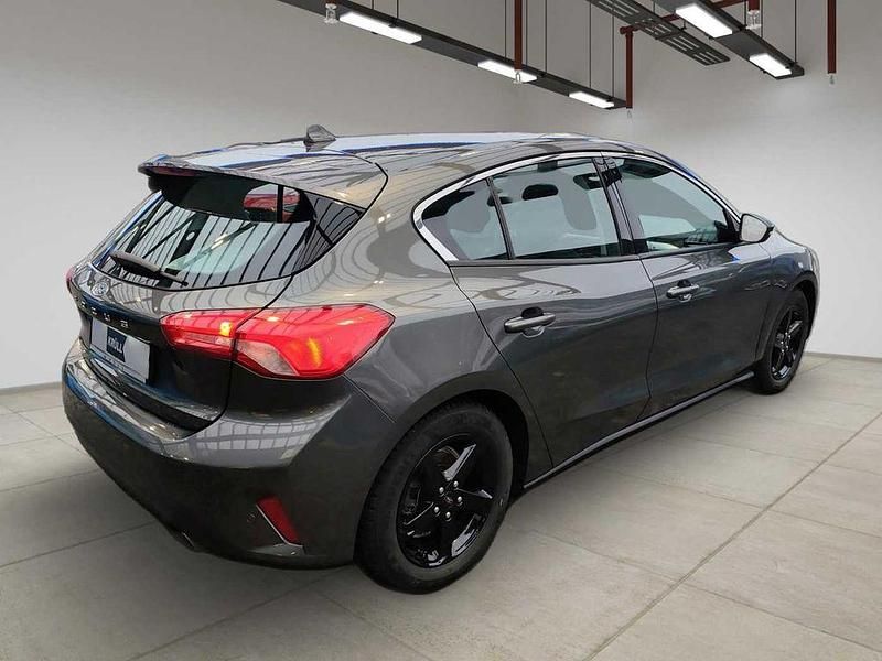 Gebraucht Ford Focus Cool & Connect 125 PS (91 kW) 2019 Grau Limousine