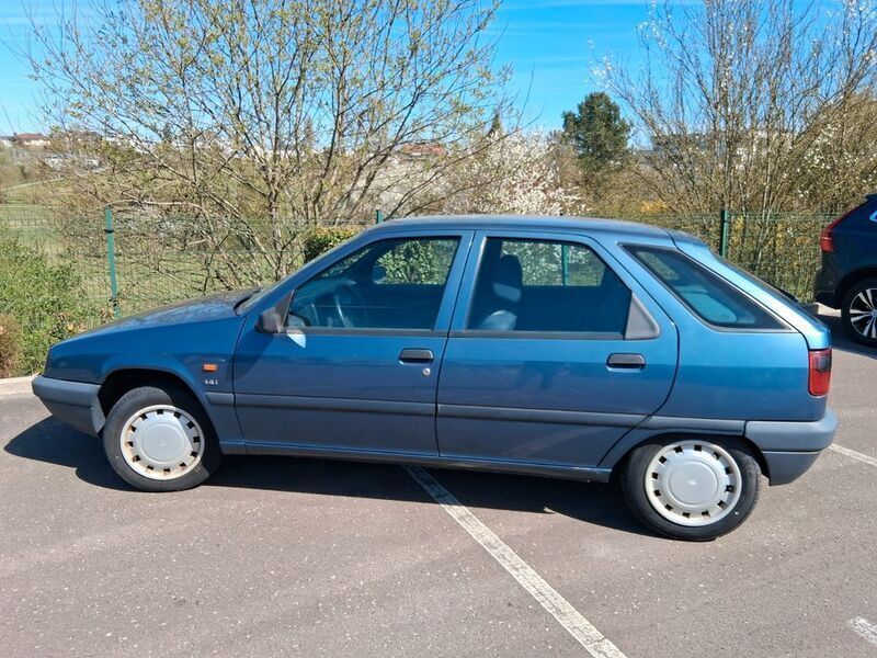 Blau Gebraucht 1994 Citroën ZX Limousine | 1.111 € - Bild 1/4