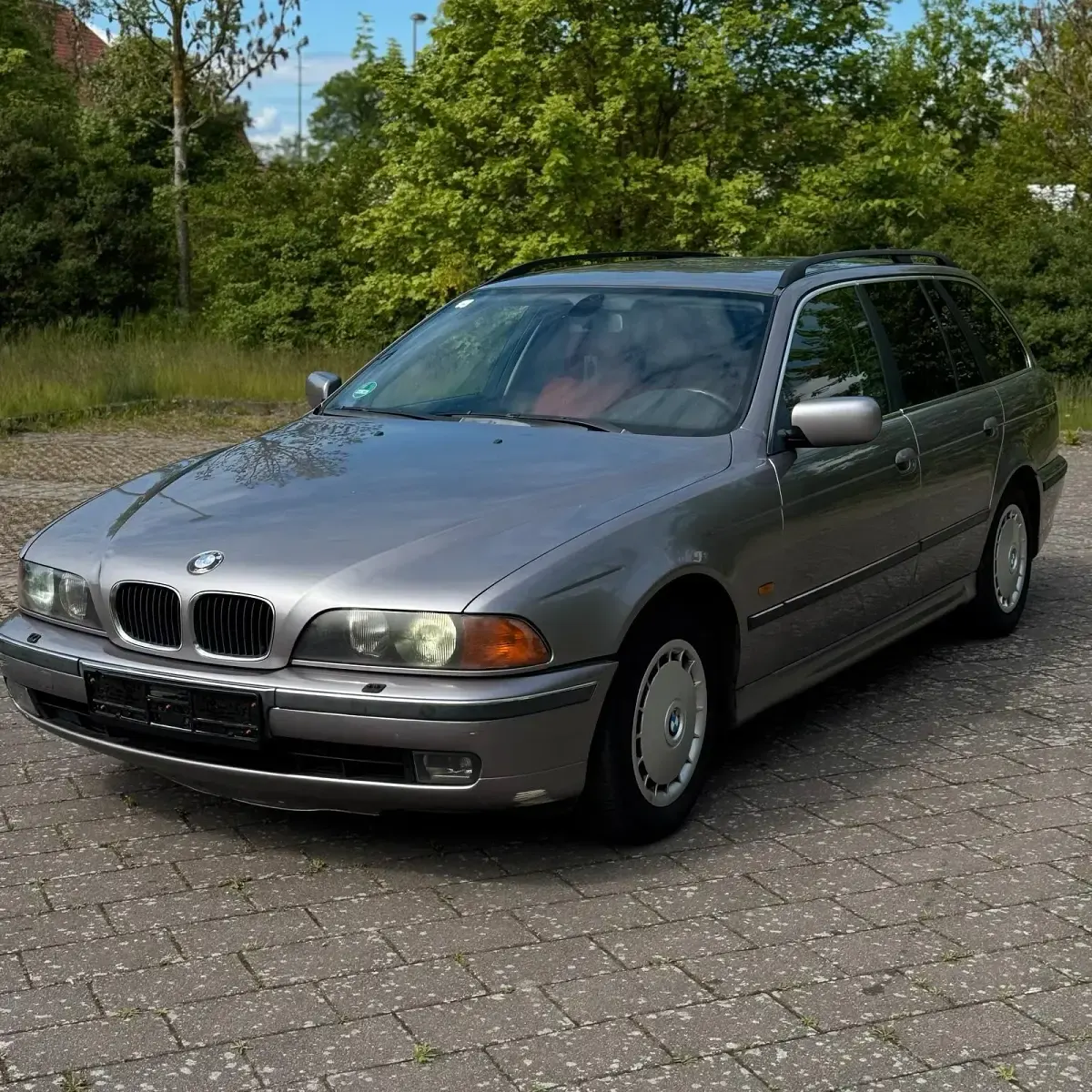 Używany BMW 530 190 KM (139 kW) 2000 Srebrny Kombi