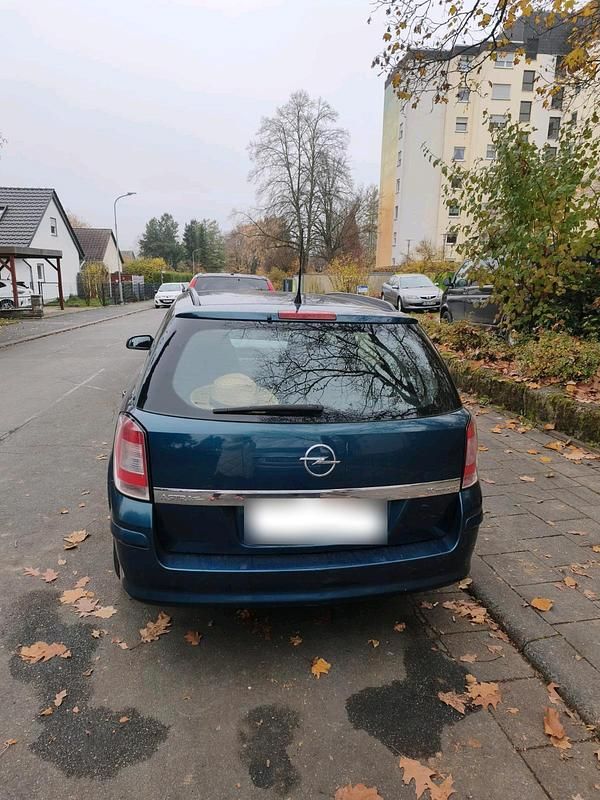 Usata Opel Astra 105 CV (77 kW) 2007 Verde Berlina