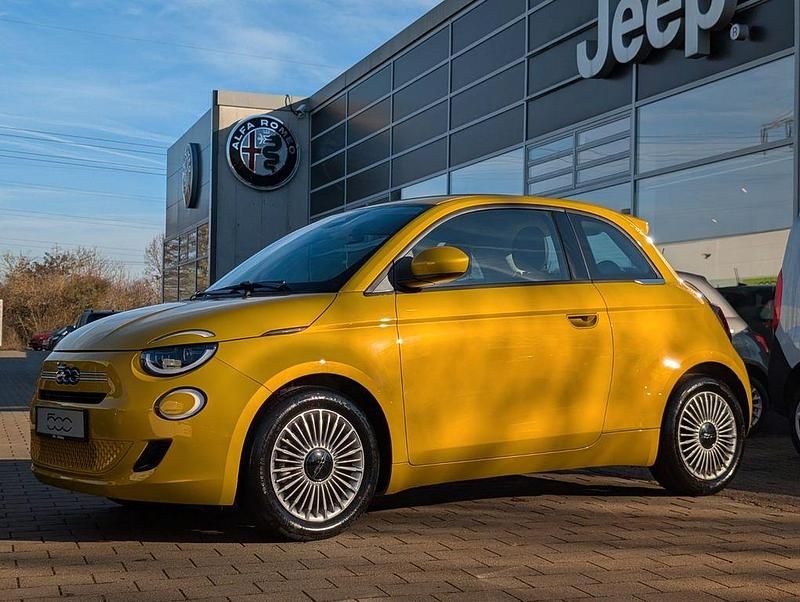 Neu Fiat 500 65 PS (47 kW) 2026 Gold Kleinwagen