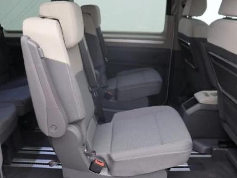 Second-hand VW Multivan Life 150 CP (110 kW) 2025 Monovolum
