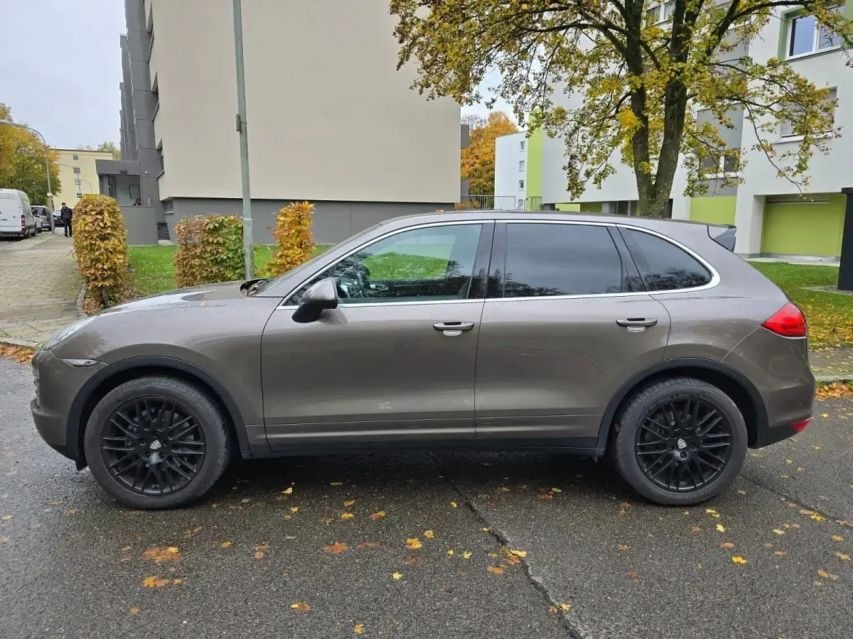 Gebraucht Porsche Cayenne 245 PS (180 kW) 2014 Braun SUV