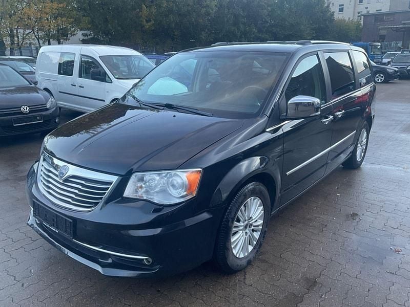 Schwarz Gebraucht 2012 Lancia Voyager Platinum Van / Kleinbus | 8.999 € (Superpreis) - Bild 1/4