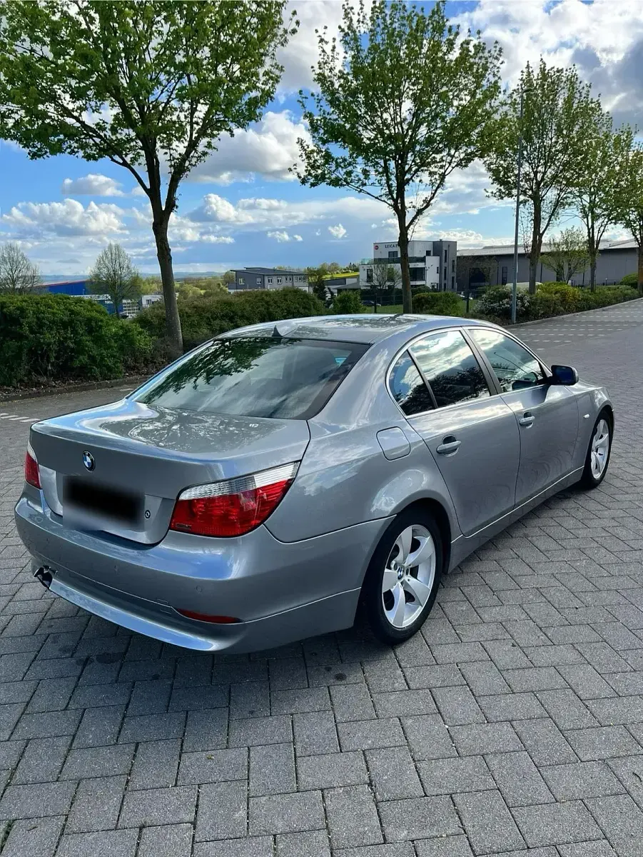 Usata BMW 520 170 CV (125 kW) 2004 Grigio Berlina
