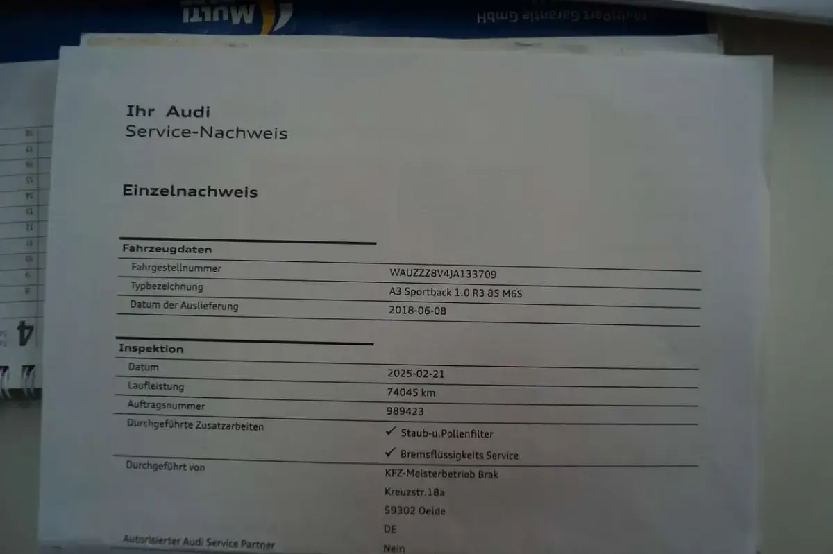 Gebraucht Audi A3 Sport 116 PS (85 kW) 2018 Florettsilber Limousine