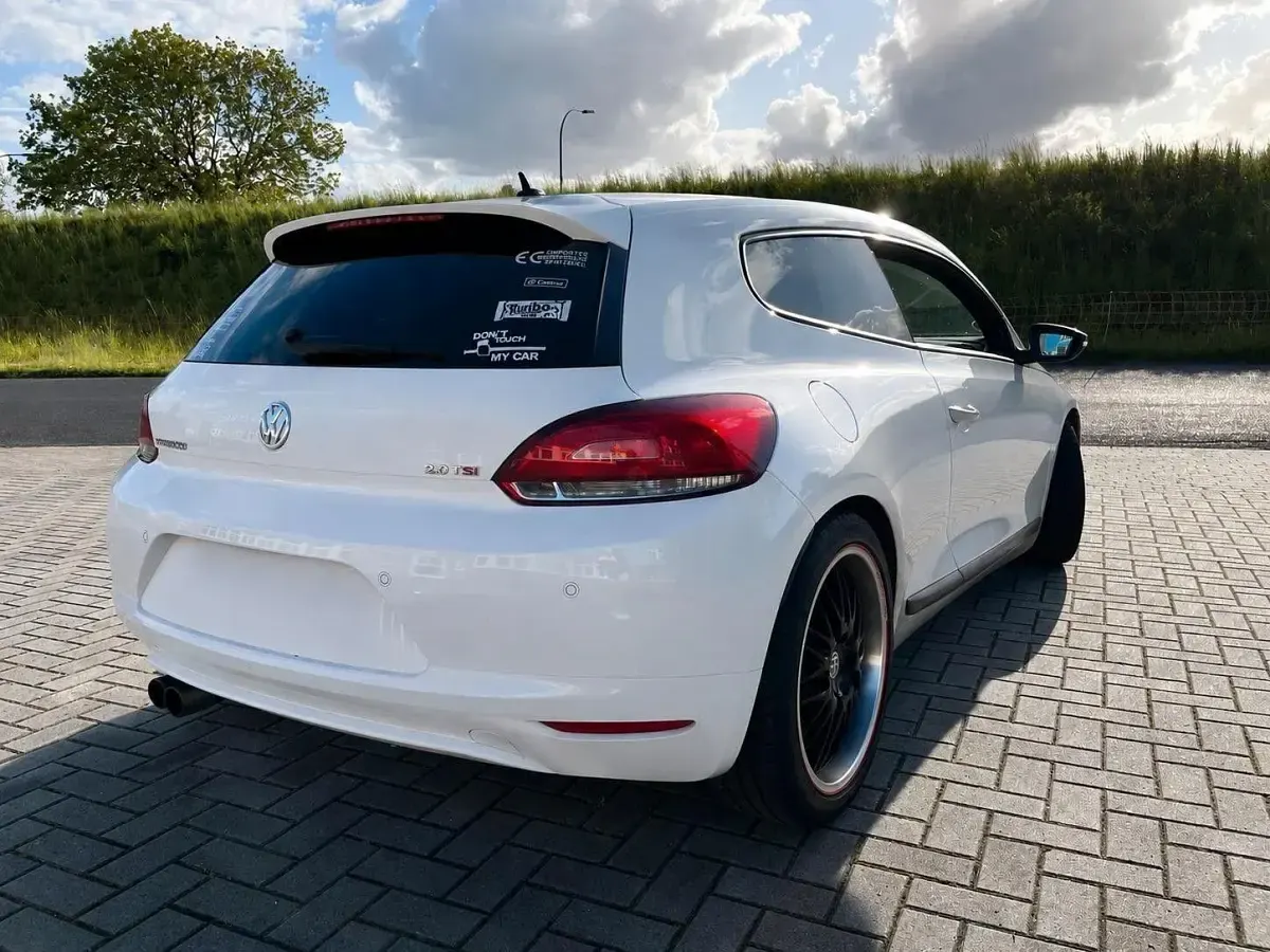 Gebraucht VW Scirocco 200 PS (147 kW) 2010 Weiß Coupé