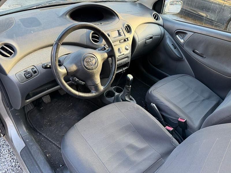 Gebraucht Toyota Yaris Sol 87 PS (63 kW) 2005 Grau Kleinwagen