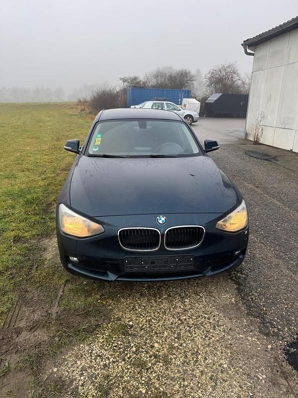 Gebraucht 2011 BMW 116 Kleinwagen | 3.599 € (Fairer Preis) - Bild 1/4
