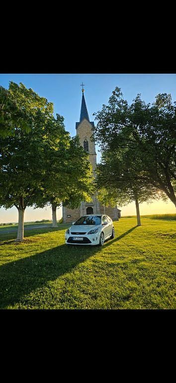 Gebraucht Ford Focus ST 226 PS (166 kW) 2010 Weiß Limousine