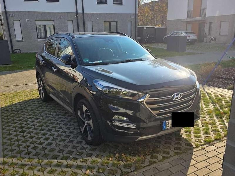 Schwarz Gebraucht 2017 Hyundai Tucson Premium SUV | 16.999 € (Guter Preis) - Bild 1/4